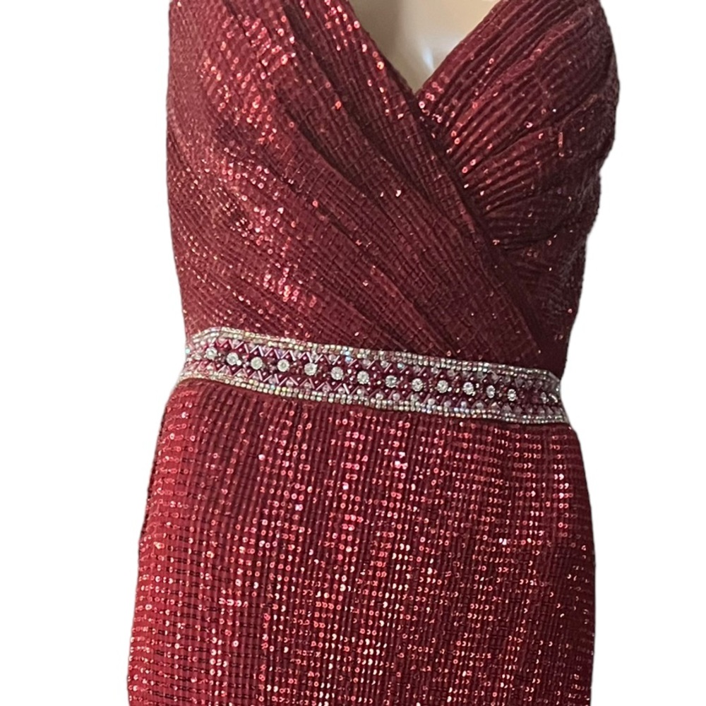 Camille La Vie Red Maxi Sequins Beaded Rhinestone waisted EVENING/Ball Gown - Picture 5 of 7